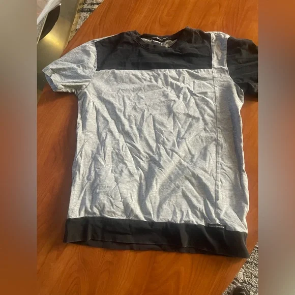 Dolce & Gabbana Black and Gray Tee - Picture 1 of 7